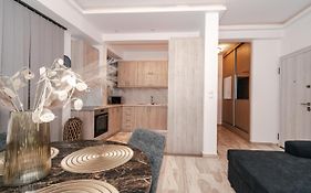Chistina'S Brand New Apartment